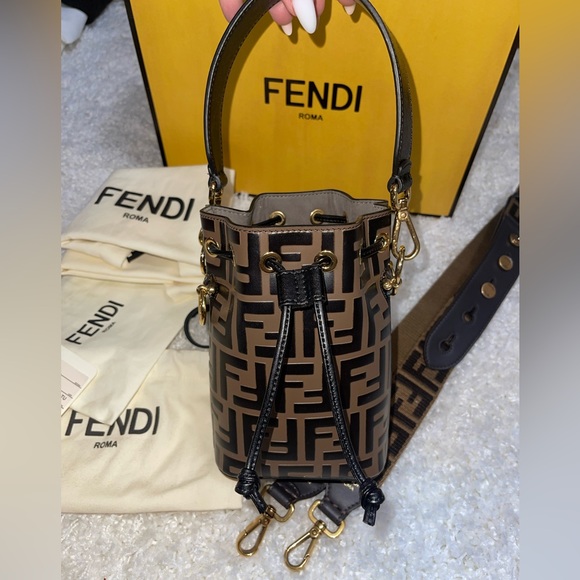 Fendi Mon Tresor Bag - Picture 2 of 6